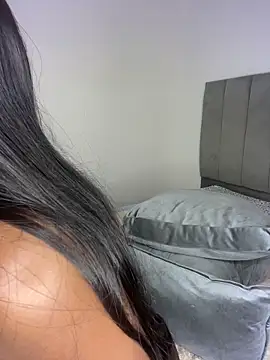 Snapshot of Ebony_danik chatting on February 14, 2:50 pm Ebony danik online show from February 14, 2:50 pm