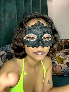 SIZZLER 1100 online show from October 3, 7:59 pm