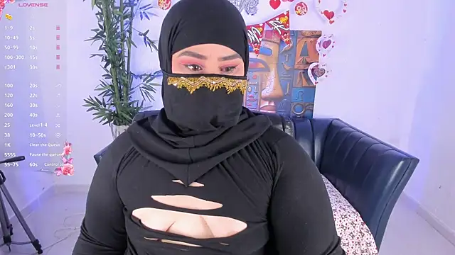 samanee konn online show from April 9, 7:09 pm