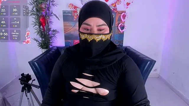 Snapshot of samanee_konn chatting on February 18, 6:59 pm samanee konn online show from February 18, 6:59 pm