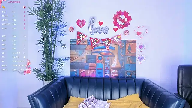 samanee konn online show from April 10, 6:48 pm