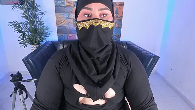 Snapshot of samanee_konn chatting on February 9, 7:01 pm samanee konn online show from February 9, 7:01 pm