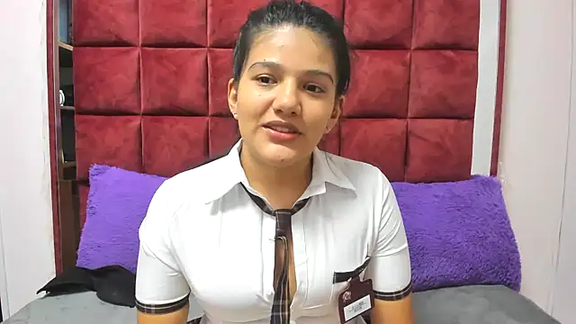 AANGELADIAZZ online show from November 4, 4:27 am