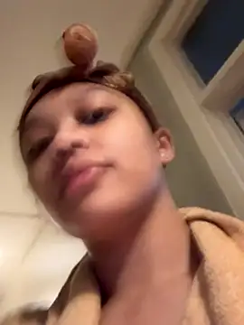 Marleymols online show from November 23, 4:06 pm