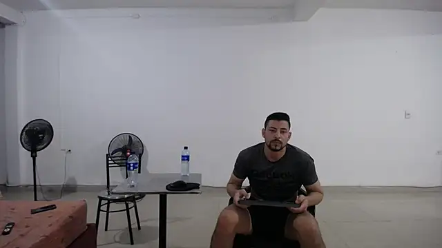 yohacriss online show from October 28, 5:39 am