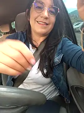 Snapshot of MAFE__29 chatting on October 13, 9:27 pm MAFE 29 online show from October 13, 9:27 pm