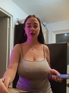 IvyClouds online show from June 25, 10:09 am