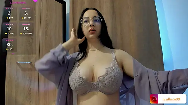 IvyClouds online show from August 8, 7:15 am