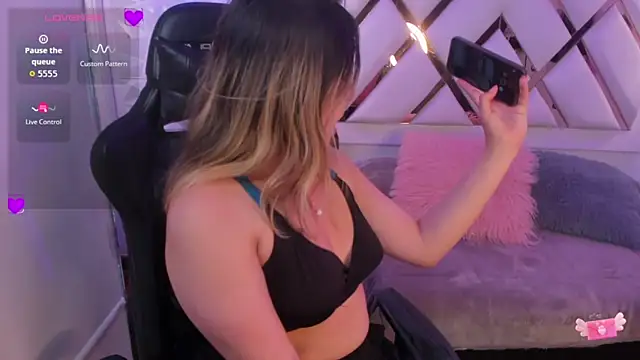 Jenny Wolridge  online show from October 27, 6:42 pm