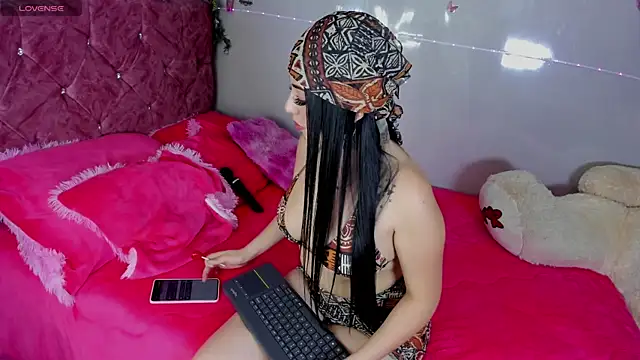 Snapshot of emmy_bloom chatting on September 21, 7:19 pm emmy bloom online show from September 21, 7:19 pm
