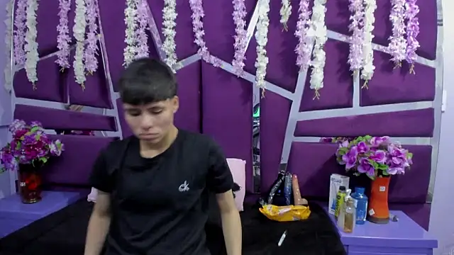 Bruno Cruzz online show from February 17, 2:31 am