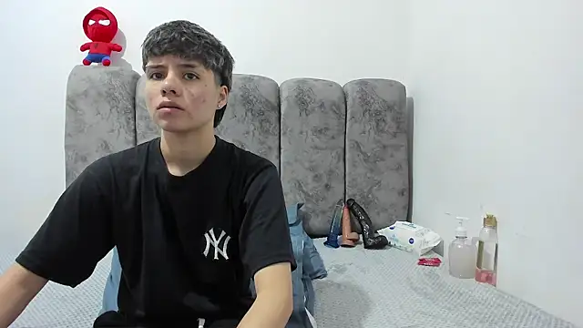 Bruno Cruzz online show from May 22, 1:58 am