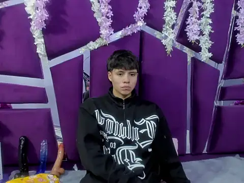 Bruno Cruzz online show from February 4, 3:23 am