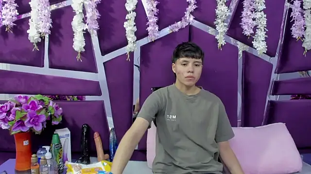 Bruno Cruzz online show from February 19, 2:41 am