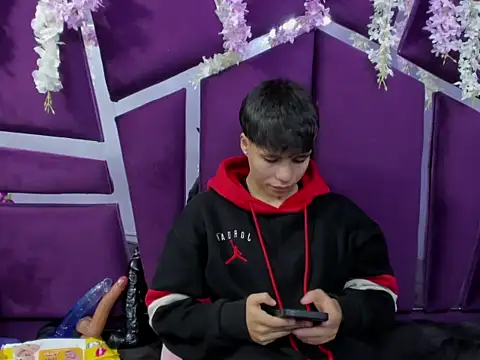 Bruno Cruzz online show from February 1, 2:10 am