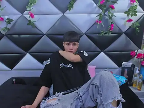 Bruno Cruzz online show from November 6, 1:53 am