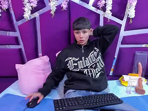 Bruno Cruzz online show from November 23, 2:21 am