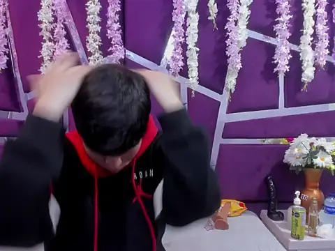 Bruno Cruzz online show from December 18, 2:05 am