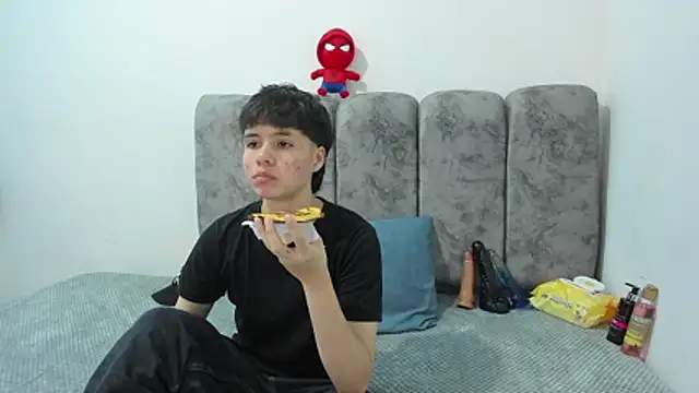 Bruno Cruzz online show from March 26, 2:32 am