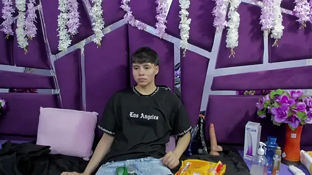 Bruno Cruzz online show from February 18, 2:42 am