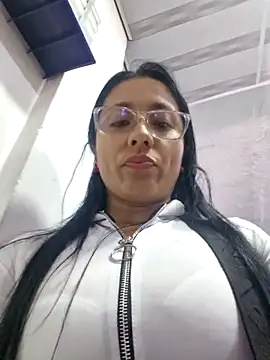 SofiiMilf online show from March 19, 7:36 pm