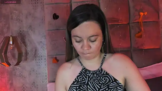 Sky Junne online show from February 19, 6:16 pm