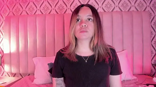 Sky Junne online show from March 8, 5:16 pm