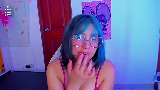 sophiievv online show from March 4, 7:21 pm