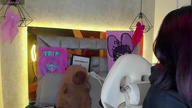 sophiievv online show from November 28, 7:14 pm