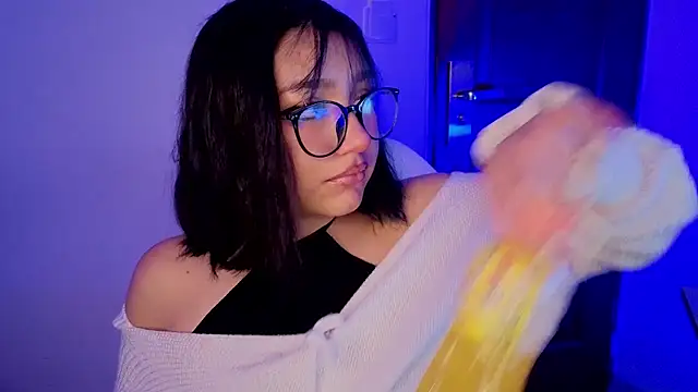 Snapshot of sophiievv chatting on June 4, 6:34 pm sophiievv online show from June 4, 6:34 pm