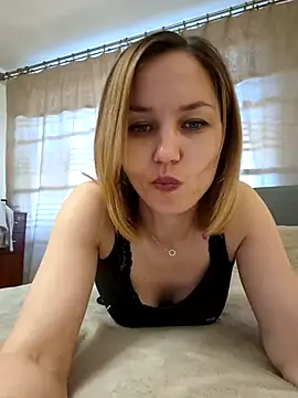 VeroLoverx online show from April 5, 2:13 pm