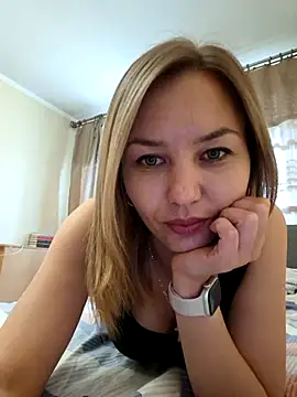Snapshot of VeroLoverx chatting on September 24, 12:11 pm VeroLoverx online show from September 24, 12:11 pm
