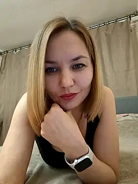 Snapshot of VeroLoverx chatting on November 24, 4:40 pm VeroLoverx online show from November 24, 4:40 pm