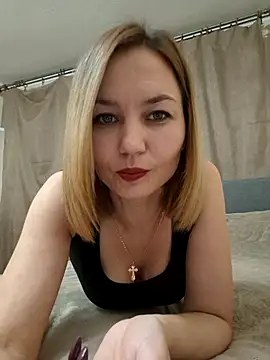 Snapshot of VeroLoverx chatting on November 22, 3:55 pm VeroLoverx online show from November 22, 3:55 pm