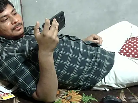 Ajmersingh335512 online show from March 11, 3:06 pm