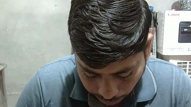 Ajmersingh335512 online show from May 15, 3:10 pm