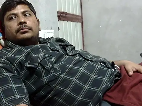 Ajmersingh335512 online show from February 24, 3:46 pm