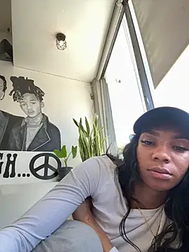 babyitsItaly online show from March 5, 9:33 pm