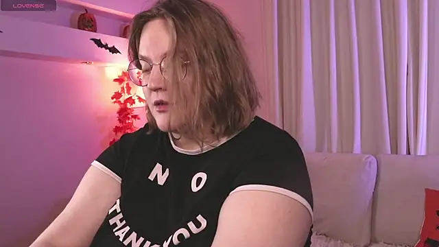 Snapshot of Alissa_S chatting on October 30, 4:48 pm Alissa S online show from October 30, 4:48 pm