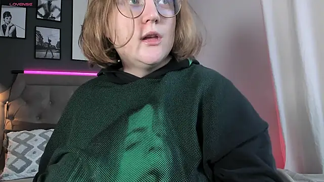 Alissa S online show from February 6, 11:53 am