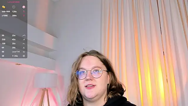 Snapshot of Alissa_S chatting on November 16, 12:43 pm Alissa S online show from November 16, 12:43 pm