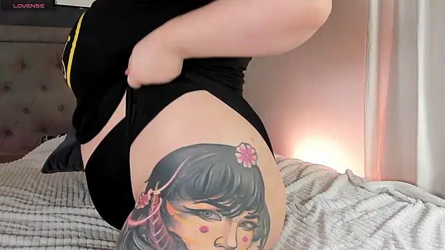 Snapshot of Alissa_S chatting on November 9, 4:11 pm Alissa S online show from November 9, 4:11 pm