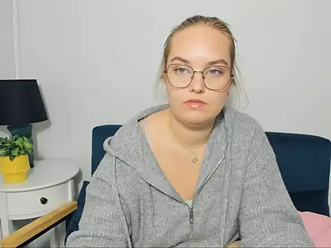 Snapshot of AliceCrazy69 chatting on October 30, 2:36 pm AliceCrazy69 online show from October 30, 2:36 pm