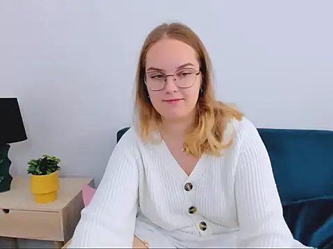 Snapshot of AliceCrazy69 chatting on October 26, 7:53 am AliceCrazy69 online show from October 26, 7:53 am