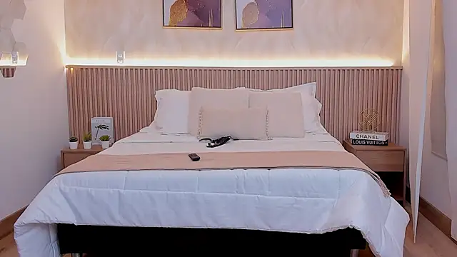 Snapshot of ZafiraRusso chatting on September 13, 4:29 pm ZafiraRusso online show from September 13, 4:29 pm