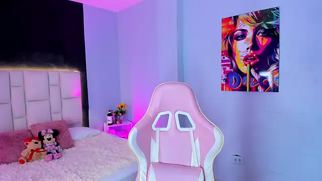 SammyRose  online show from October 15, 7:11 pm