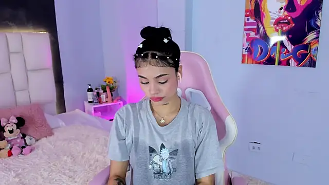 SammyRose  online show from October 13, 7:37 pm