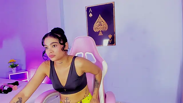 SammyRose  online show from September 18, 7:50 pm