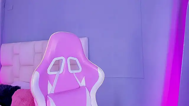 SammyRose  online show from March 31, 7:49 pm