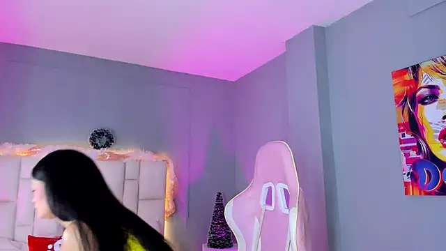 SammyRose  online show from December 5, 7:45 pm